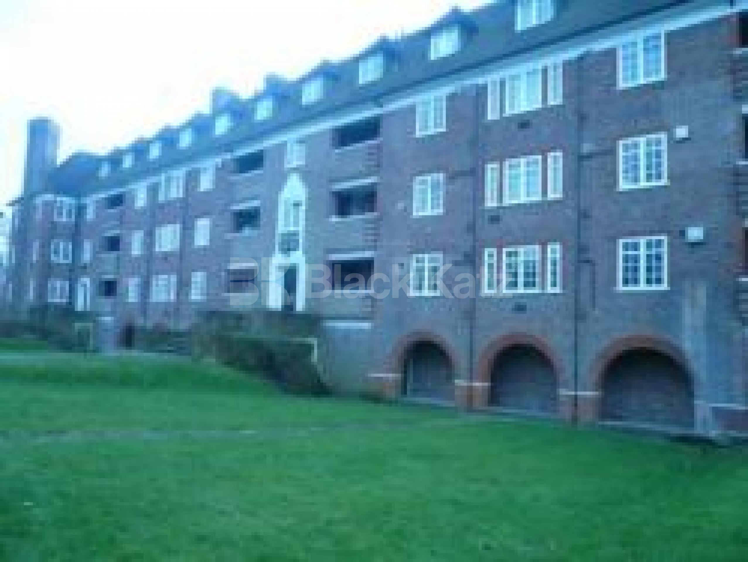 			2 Bedroom, 1 bath, 1 reception Flat			 Lyttleton Road, EAST FINCHLEY N2